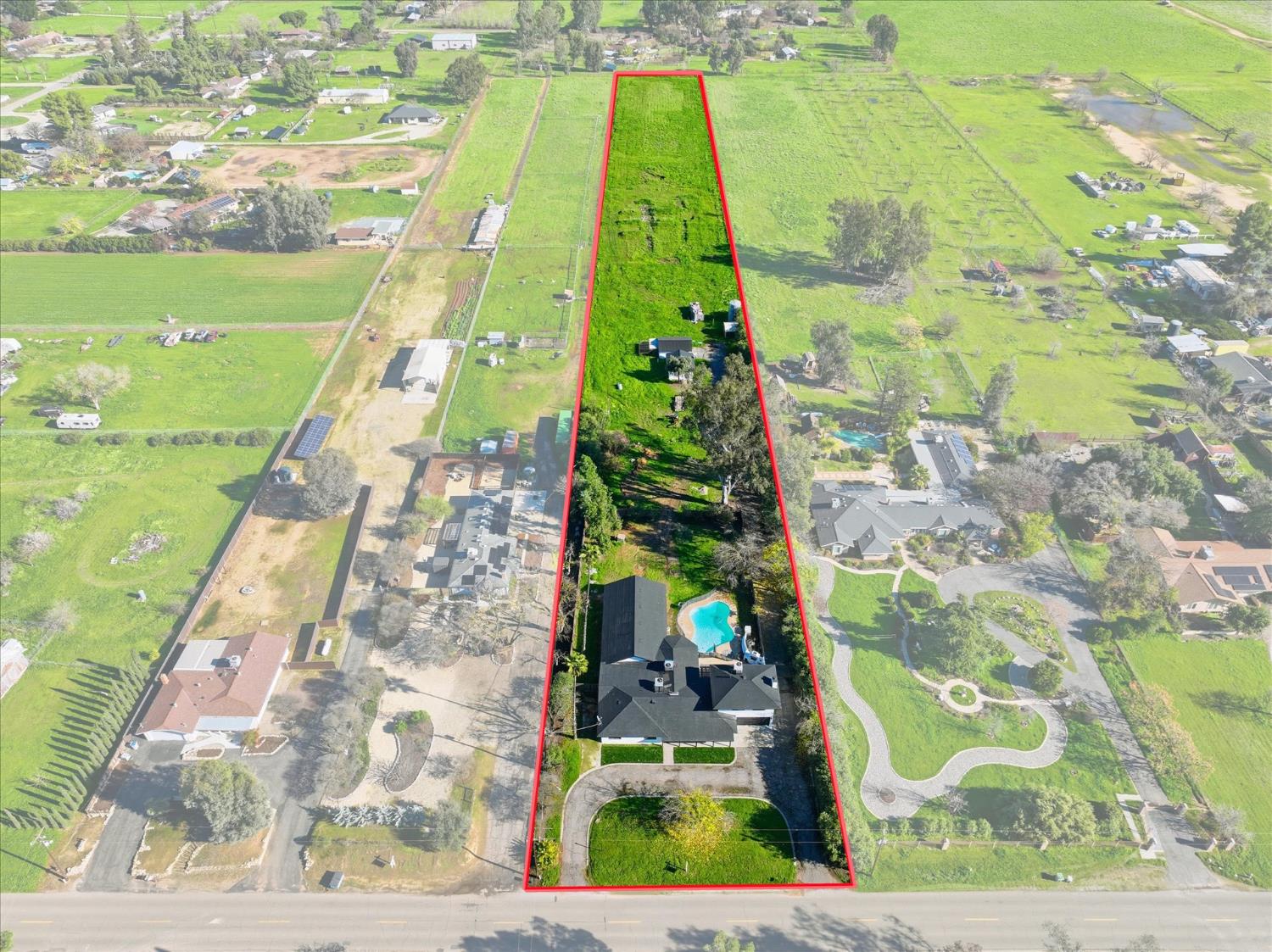 10326 N Fowler Ave, Clovis, CA 93619