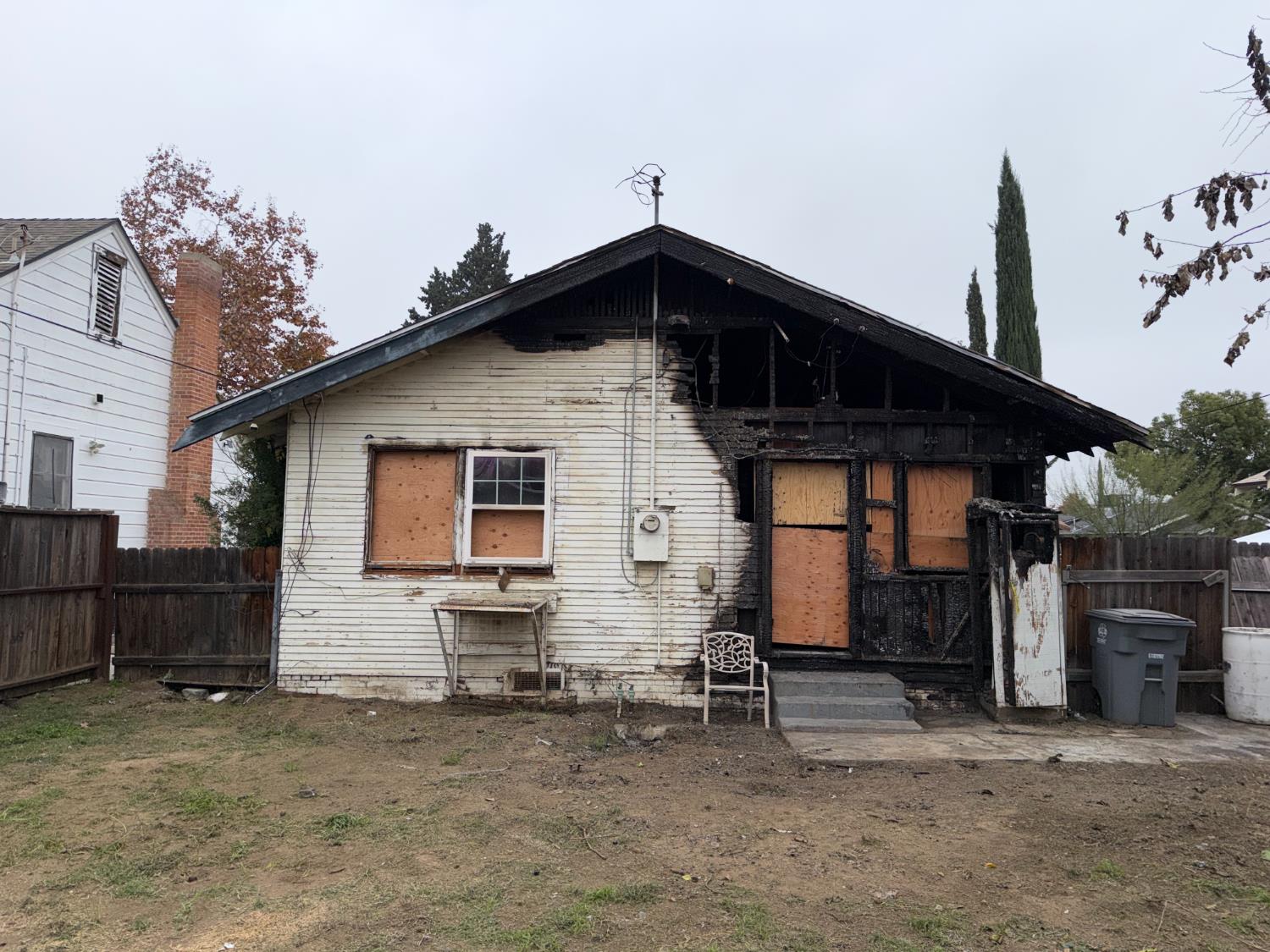 1103 N Adoline Ave, Fresno, CA 93728