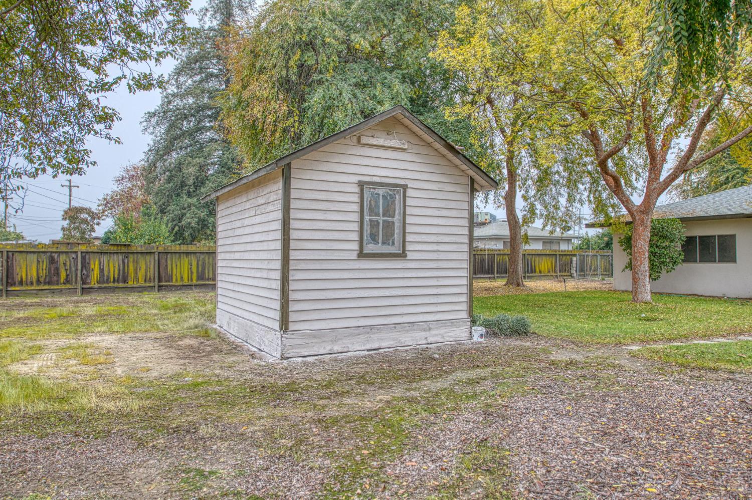 13130 S Henderson Rd, Caruthers, CA 93609