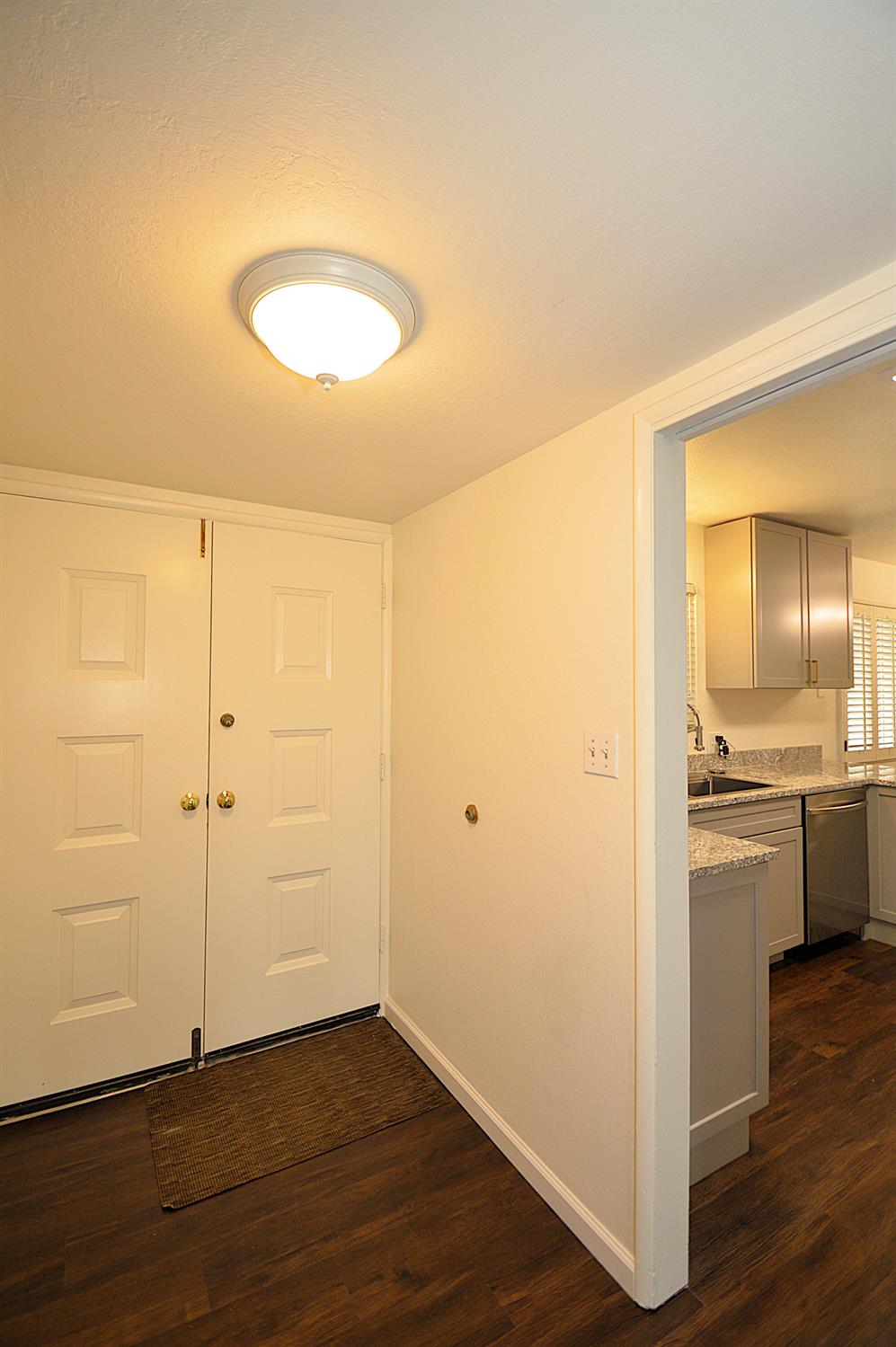 6197 N Millbrook Ave, Fresno, CA 93710