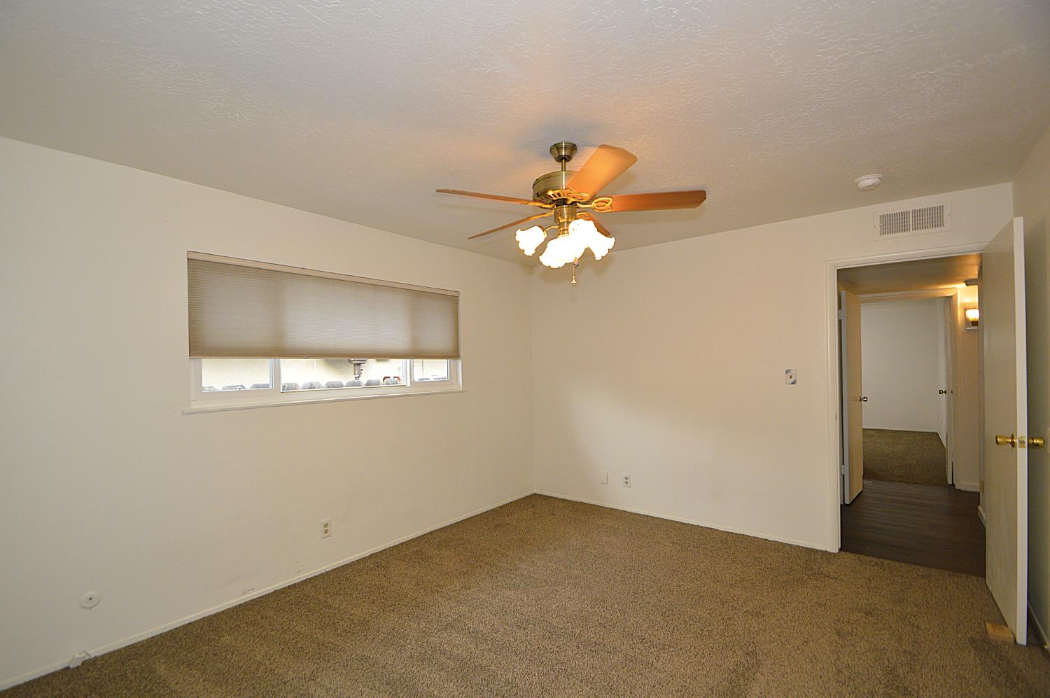 6197 N Millbrook Ave, Fresno, CA 93710