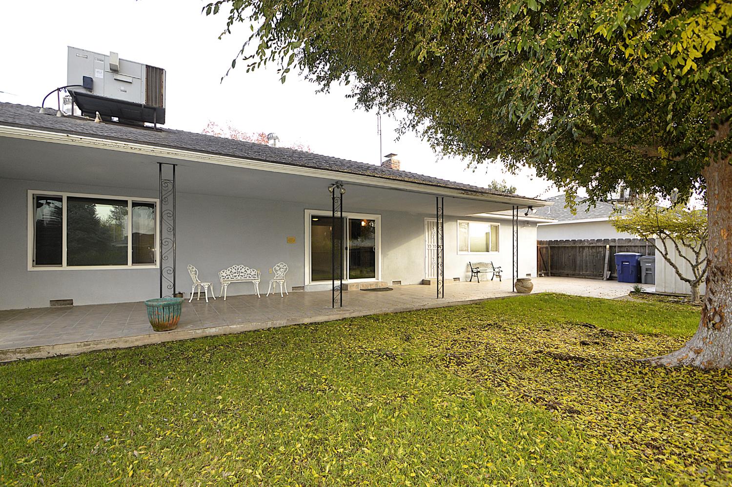 6197 N Millbrook Ave, Fresno, CA 93710