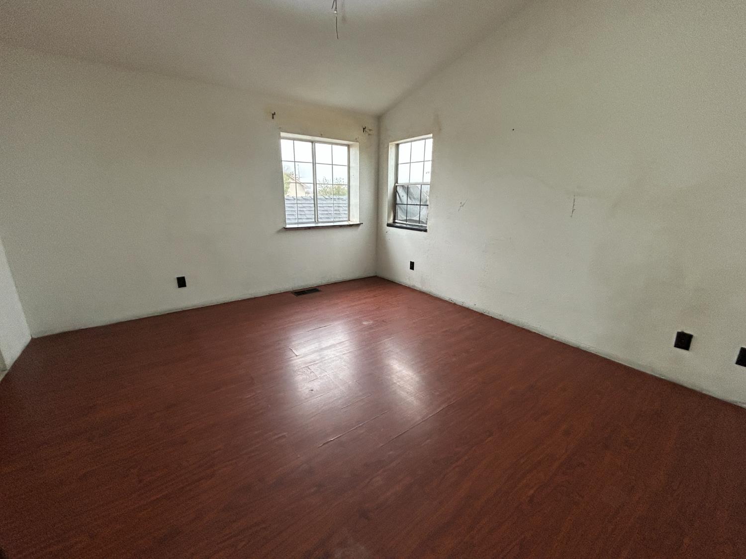 1308 Saint Francis, Los Banos, CA 93635