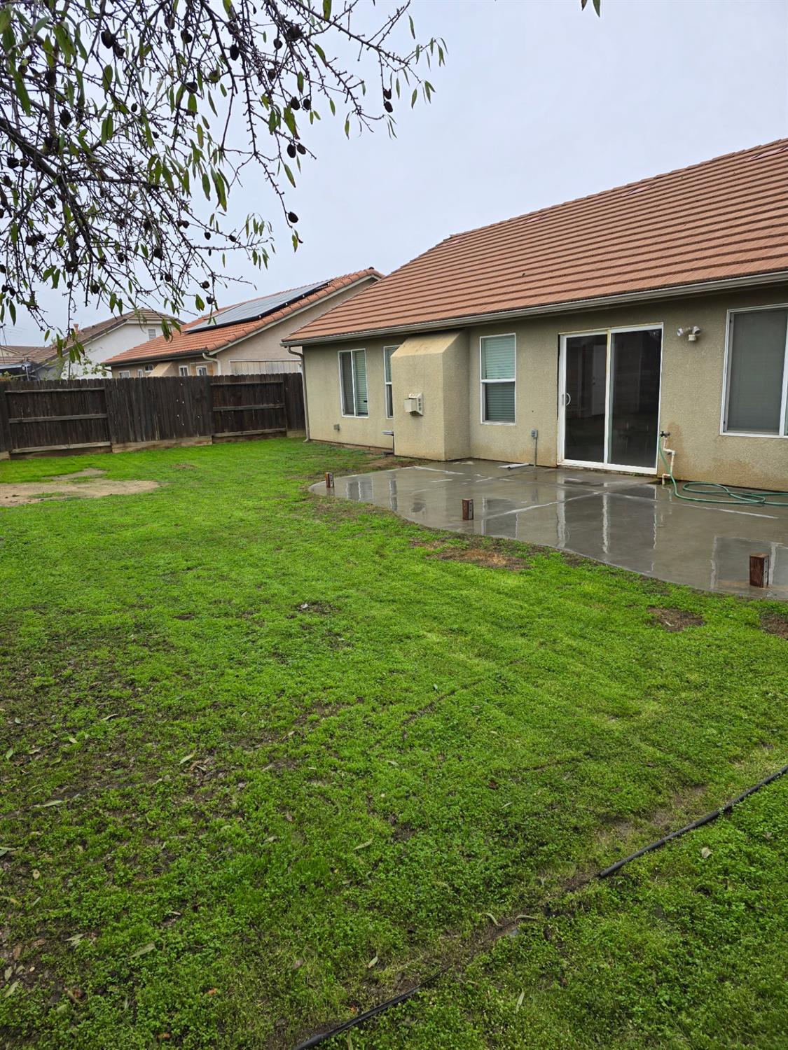 804 Morris Ln, Madera, CA 93637