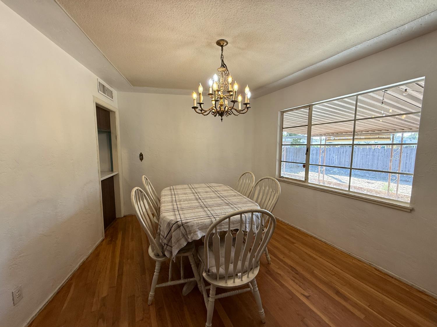 1733 W Harvard Ave, Fresno, CA 93705