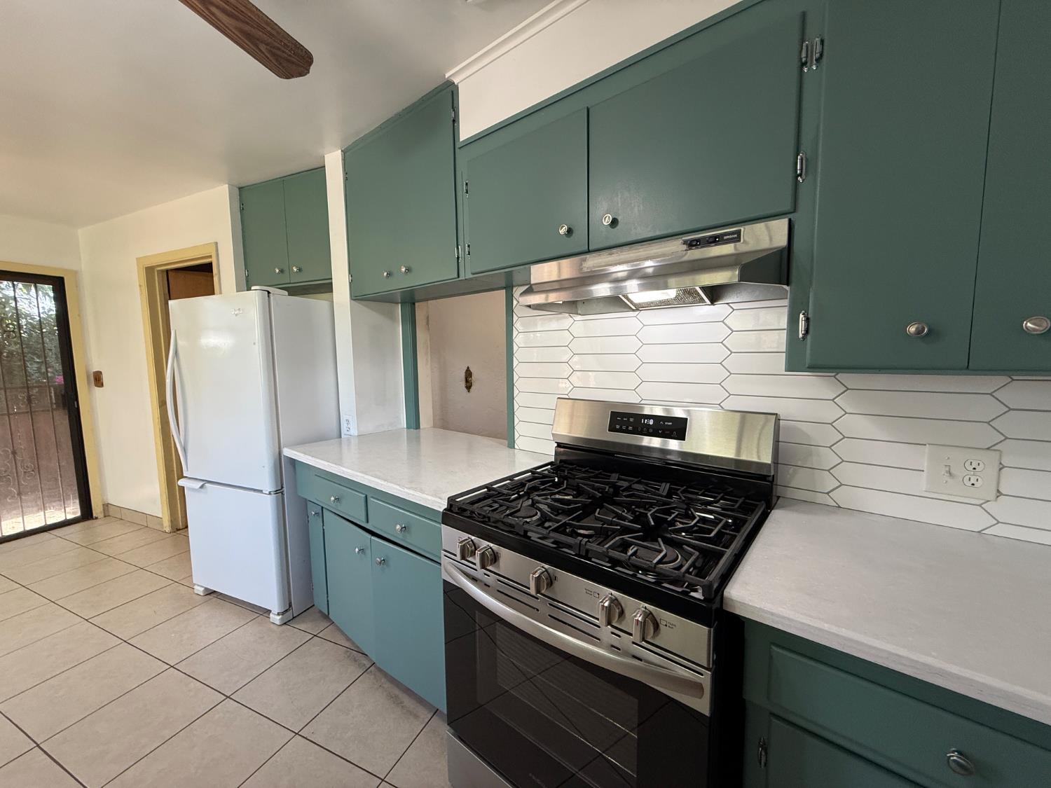 1733 W Harvard Ave, Fresno, CA 93705