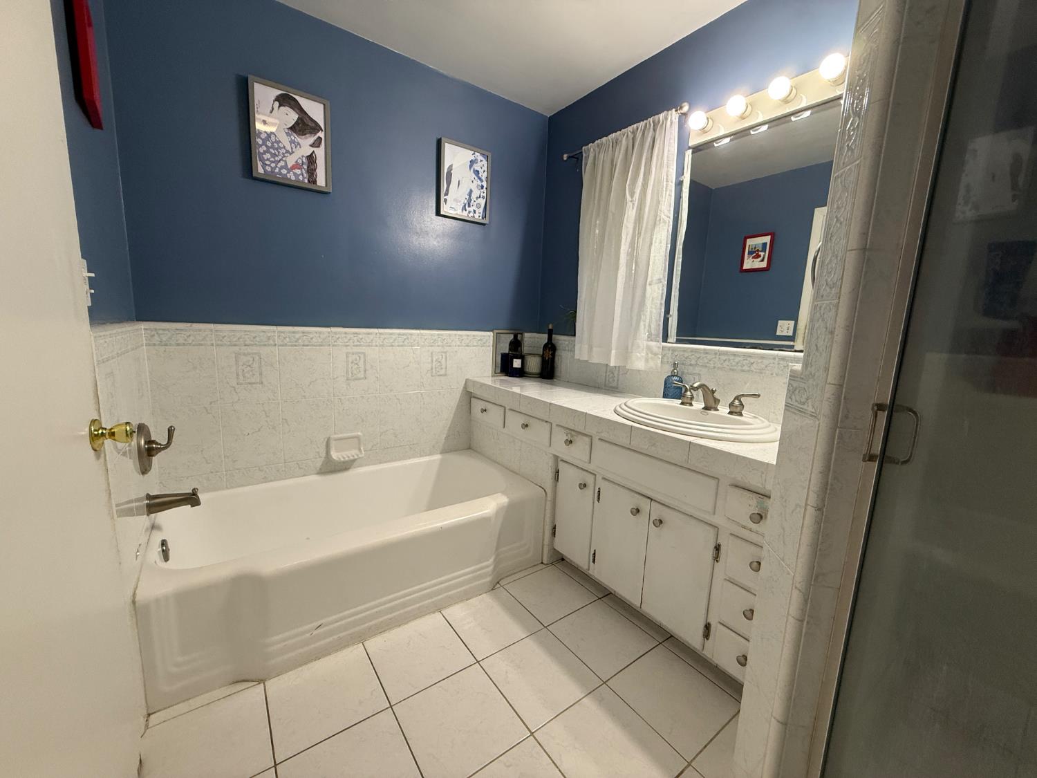 1733 W Harvard Ave, Fresno, CA 93705