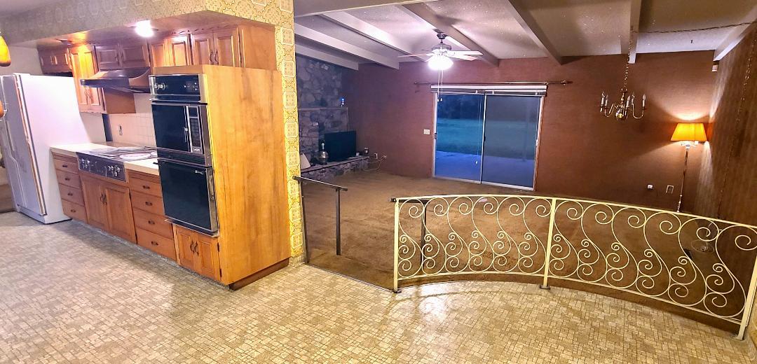 5877 E Dwight Way, Fresno, CA 93727