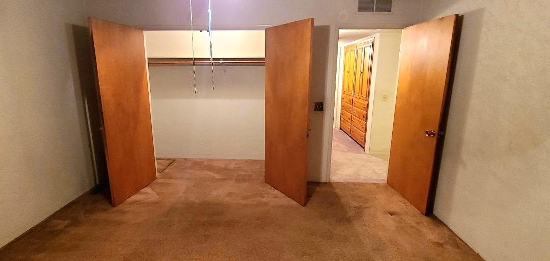 5877 E Dwight Way, Fresno, CA 93727