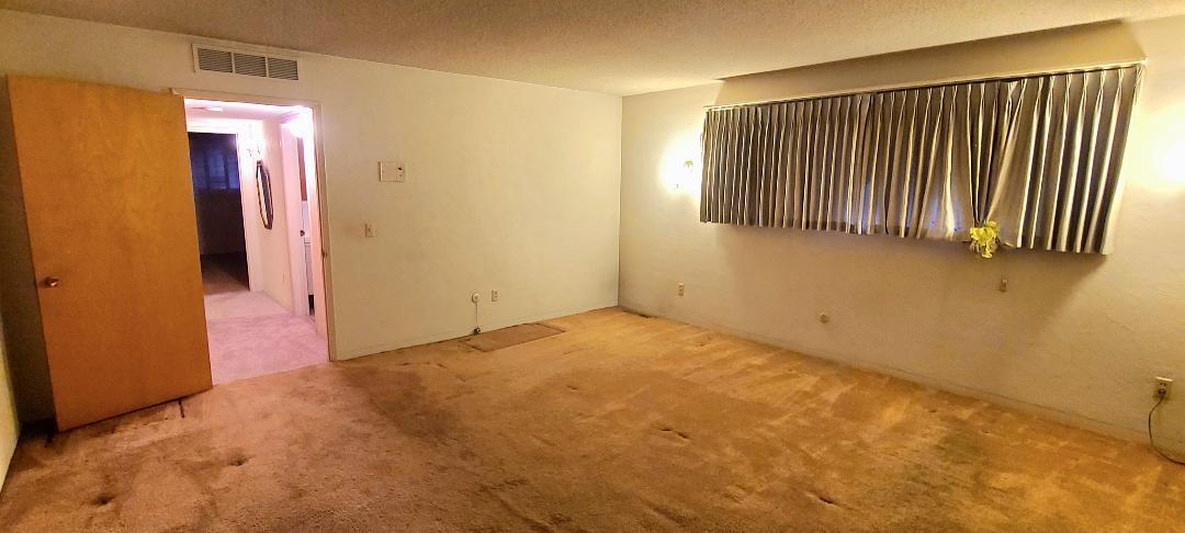 5877 E Dwight Way, Fresno, CA 93727