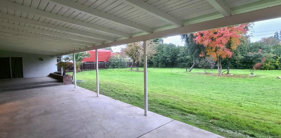 5877 E Dwight Way, Fresno, CA 93727