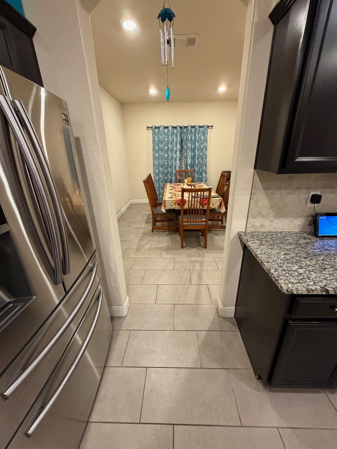 1616 N Delbert Ave, Fresno, CA 93722