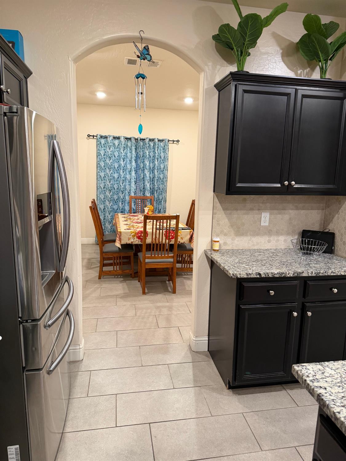 1616 N Delbert Ave, Fresno, CA 93722