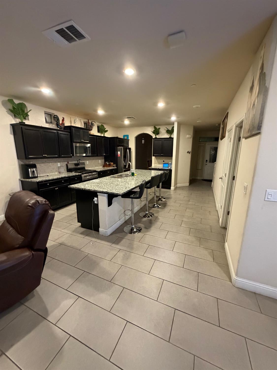 1616 N Delbert Ave, Fresno, CA 93722