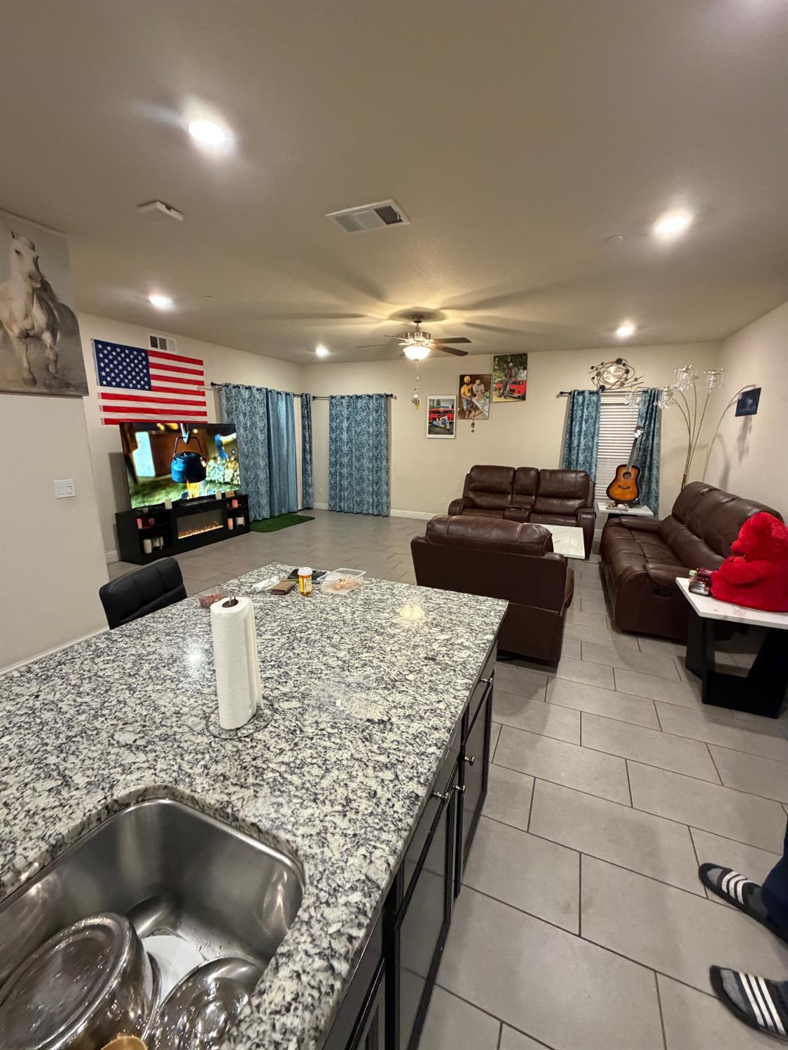 1616 N Delbert Ave, Fresno, CA 93722