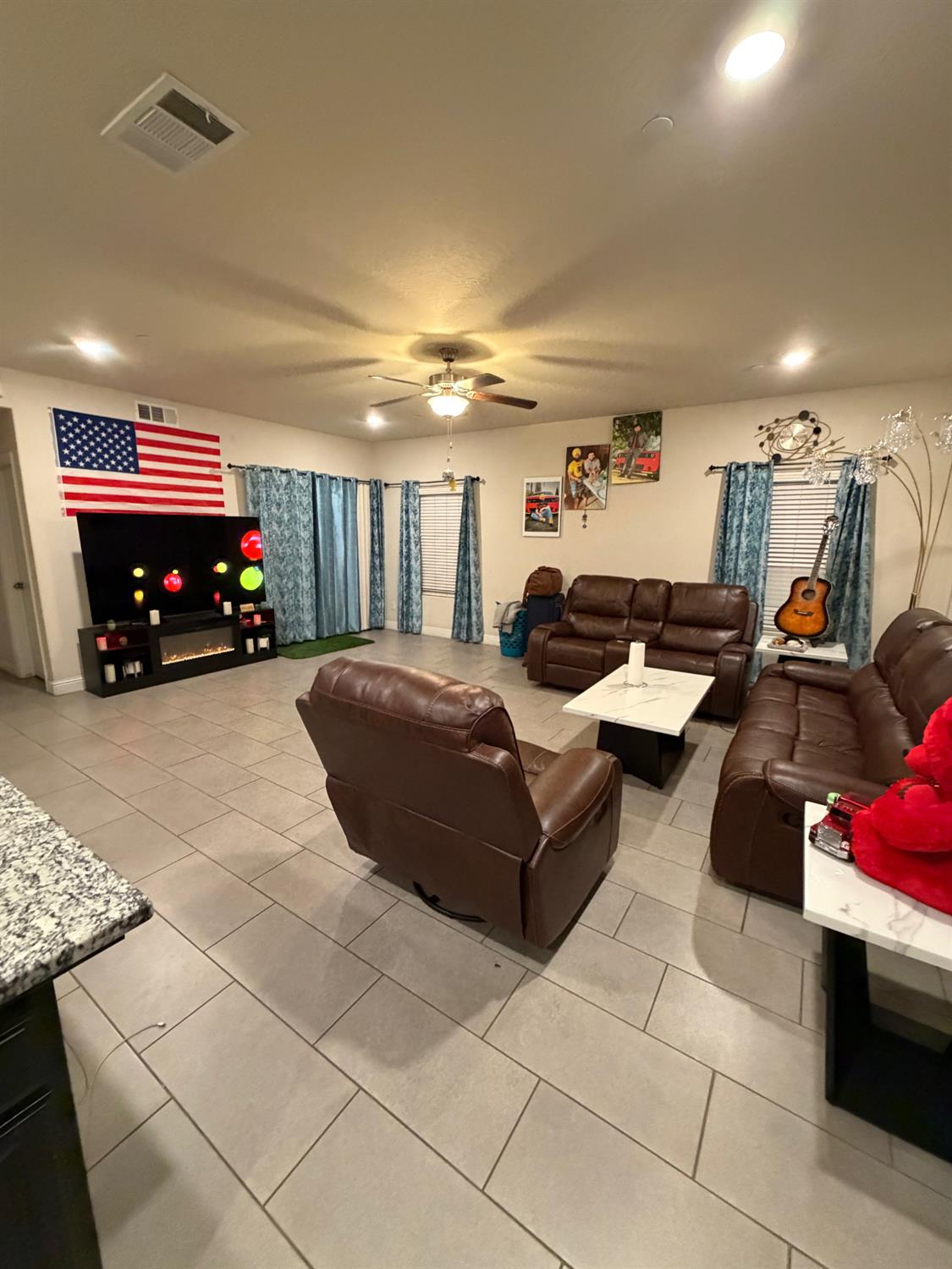 1616 N Delbert Ave, Fresno, CA 93722