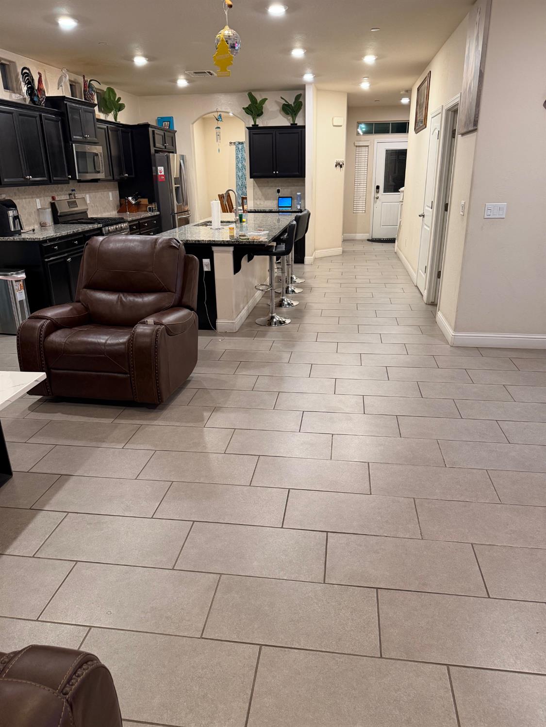 1616 N Delbert Ave, Fresno, CA 93722