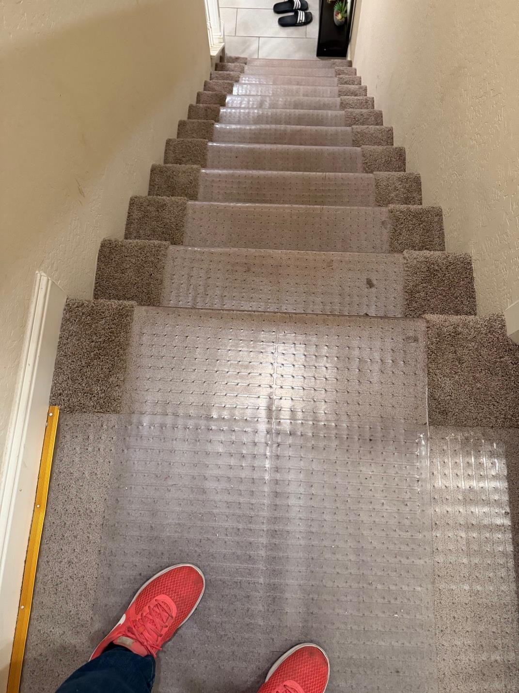 1616 N Delbert Ave, Fresno, CA 93722