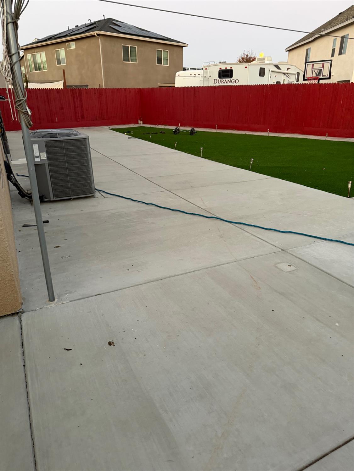 1616 N Delbert Ave, Fresno, CA 93722