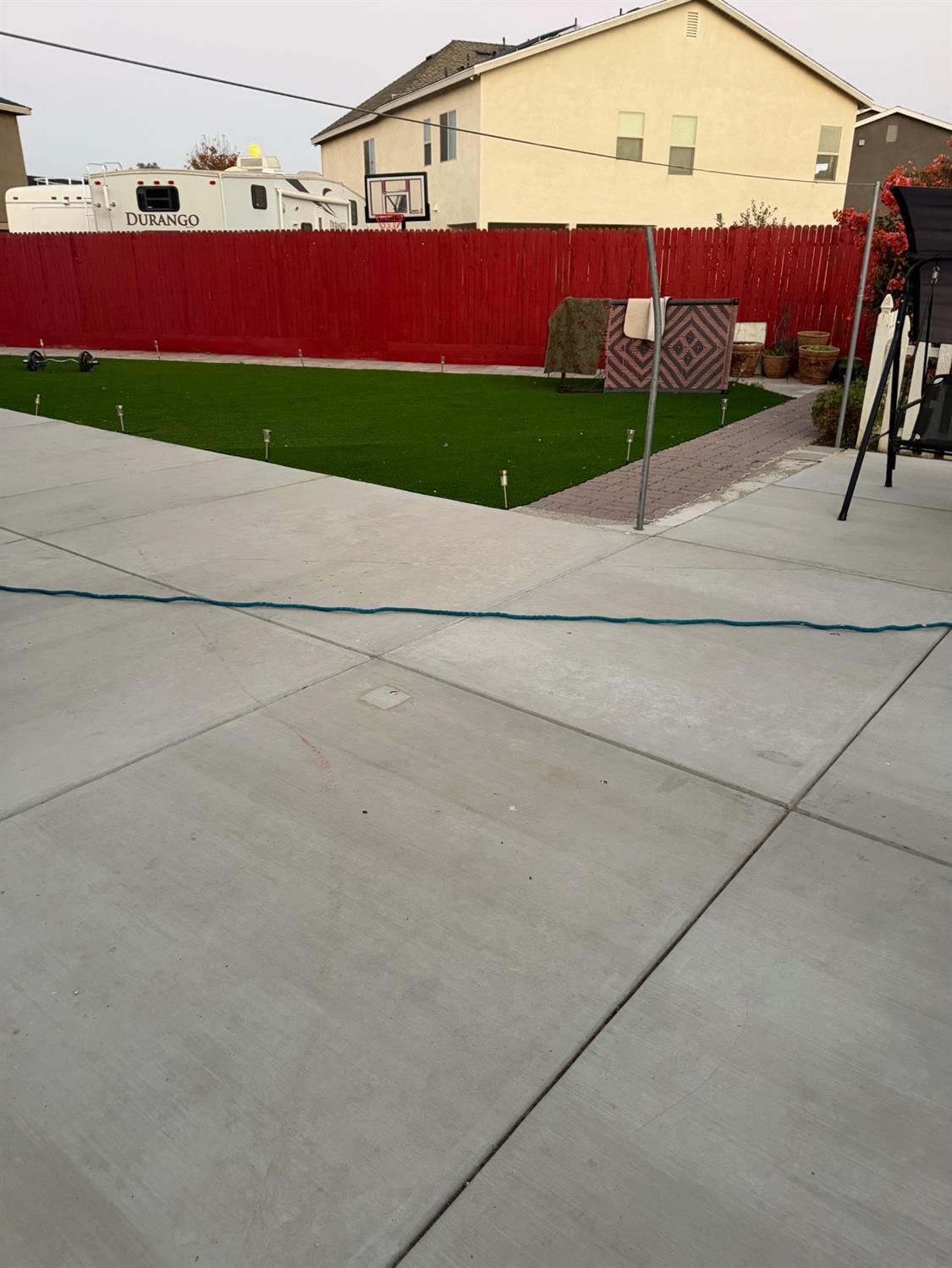 1616 N Delbert Ave, Fresno, CA 93722