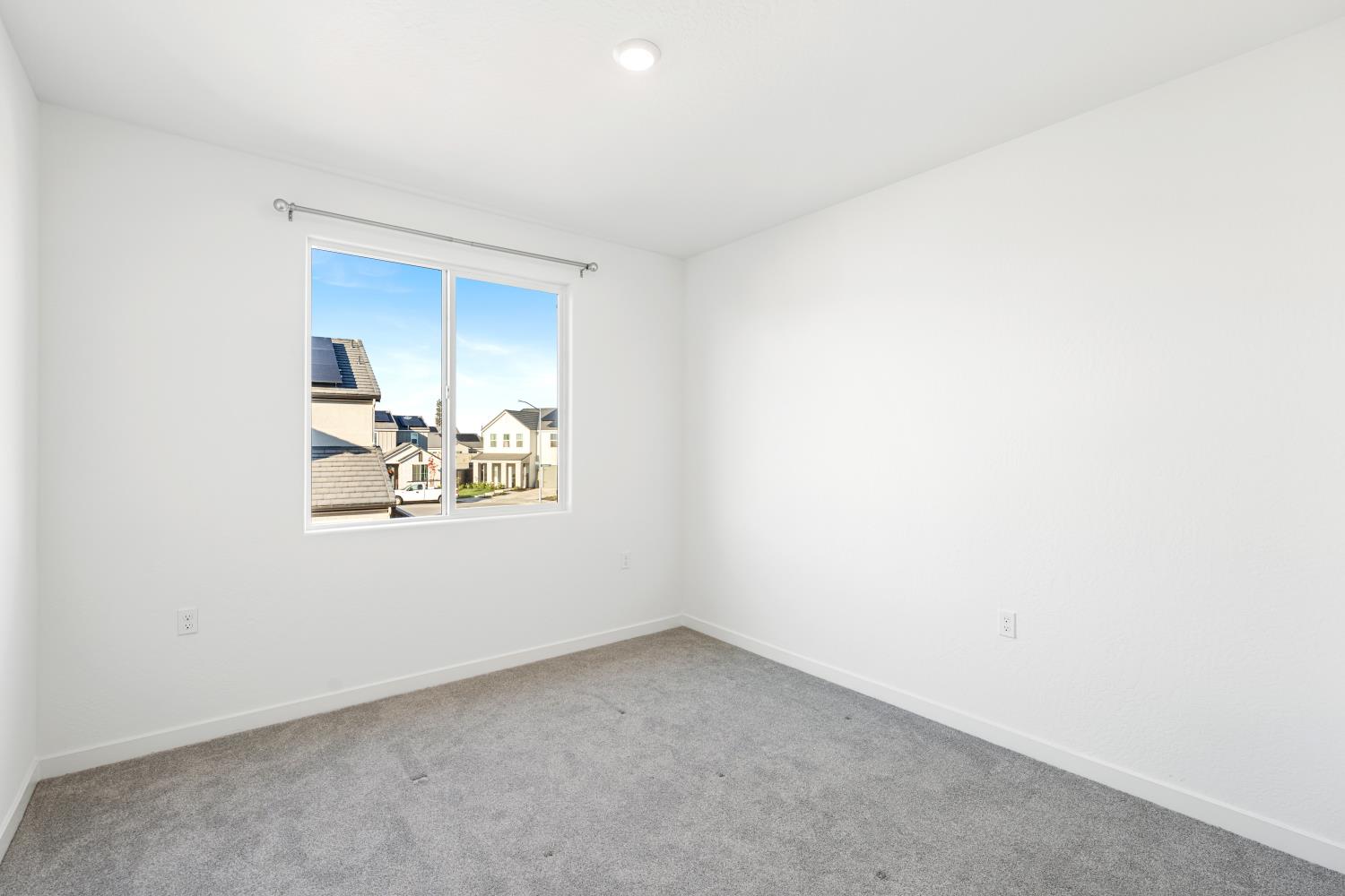 7020 W Holland Ave, Fresno, CA 93723