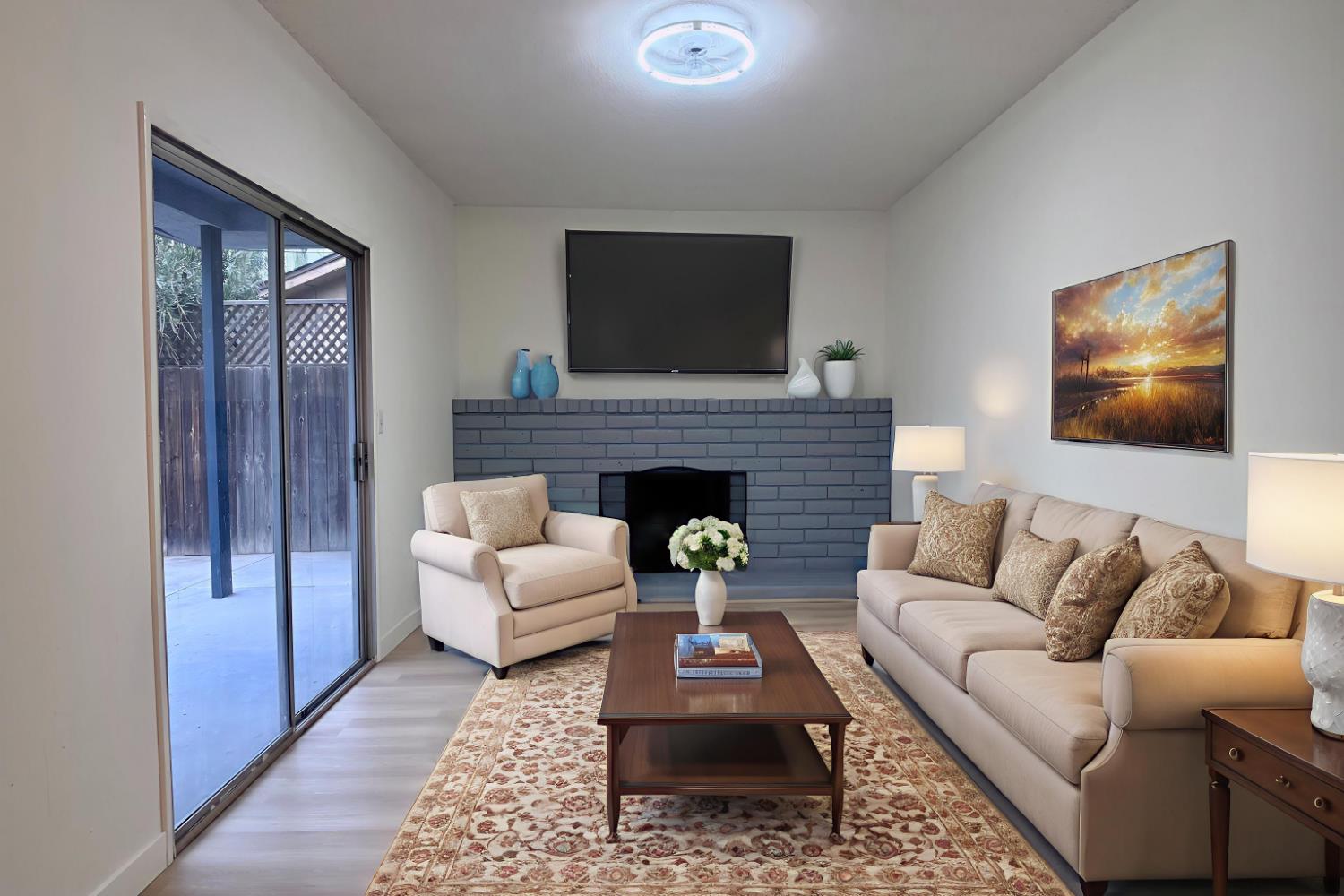 1478 E Magill Ave, Fresno, CA 93710