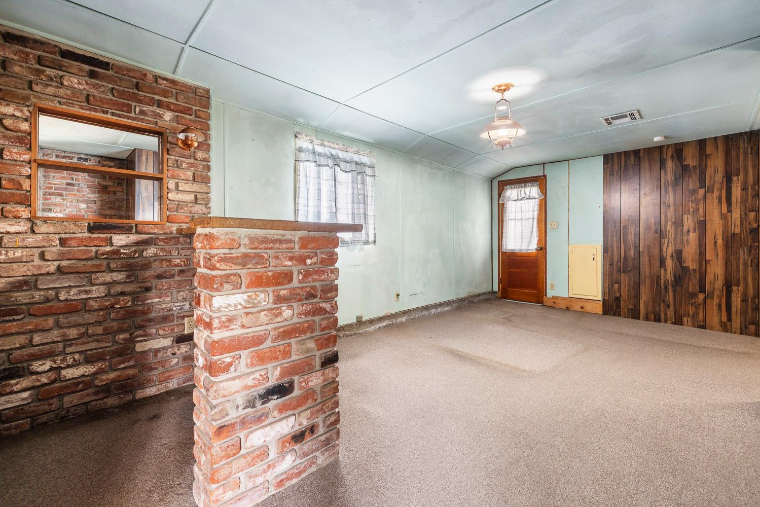 183 Harrison St., Coalinga, CA 93210