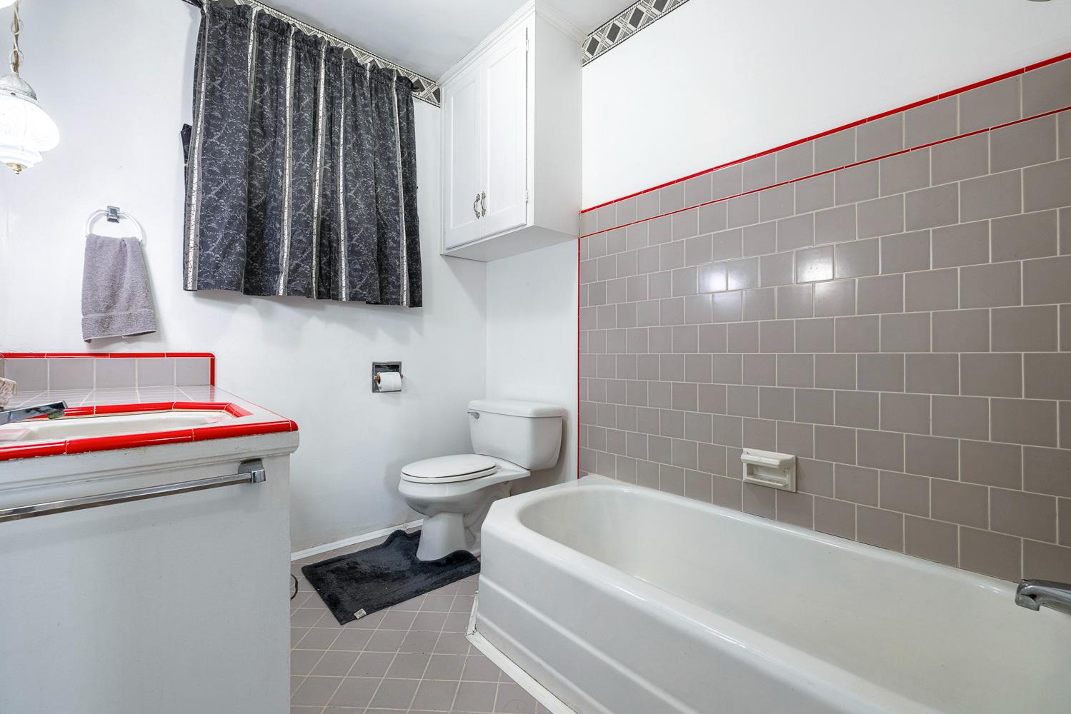 183 Harrison St., Coalinga, CA 93210