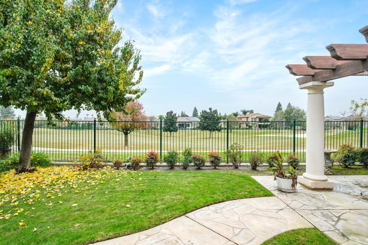 11348 N Via Montessori Dr, Fresno, CA 93730