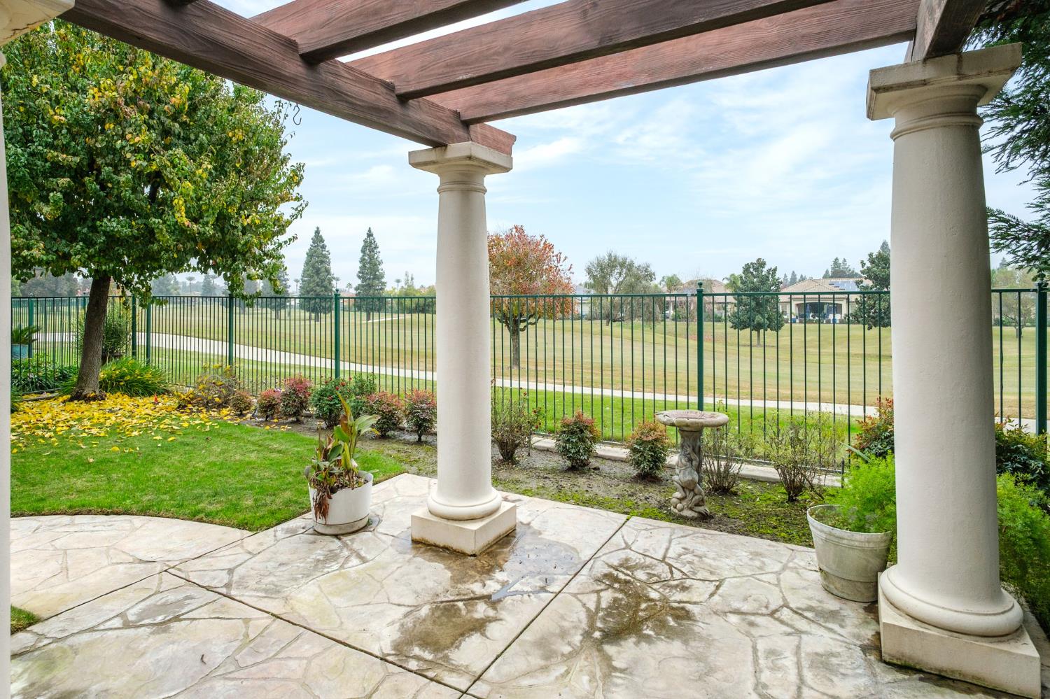 11348 N Via Montessori Dr, Fresno, CA 93730