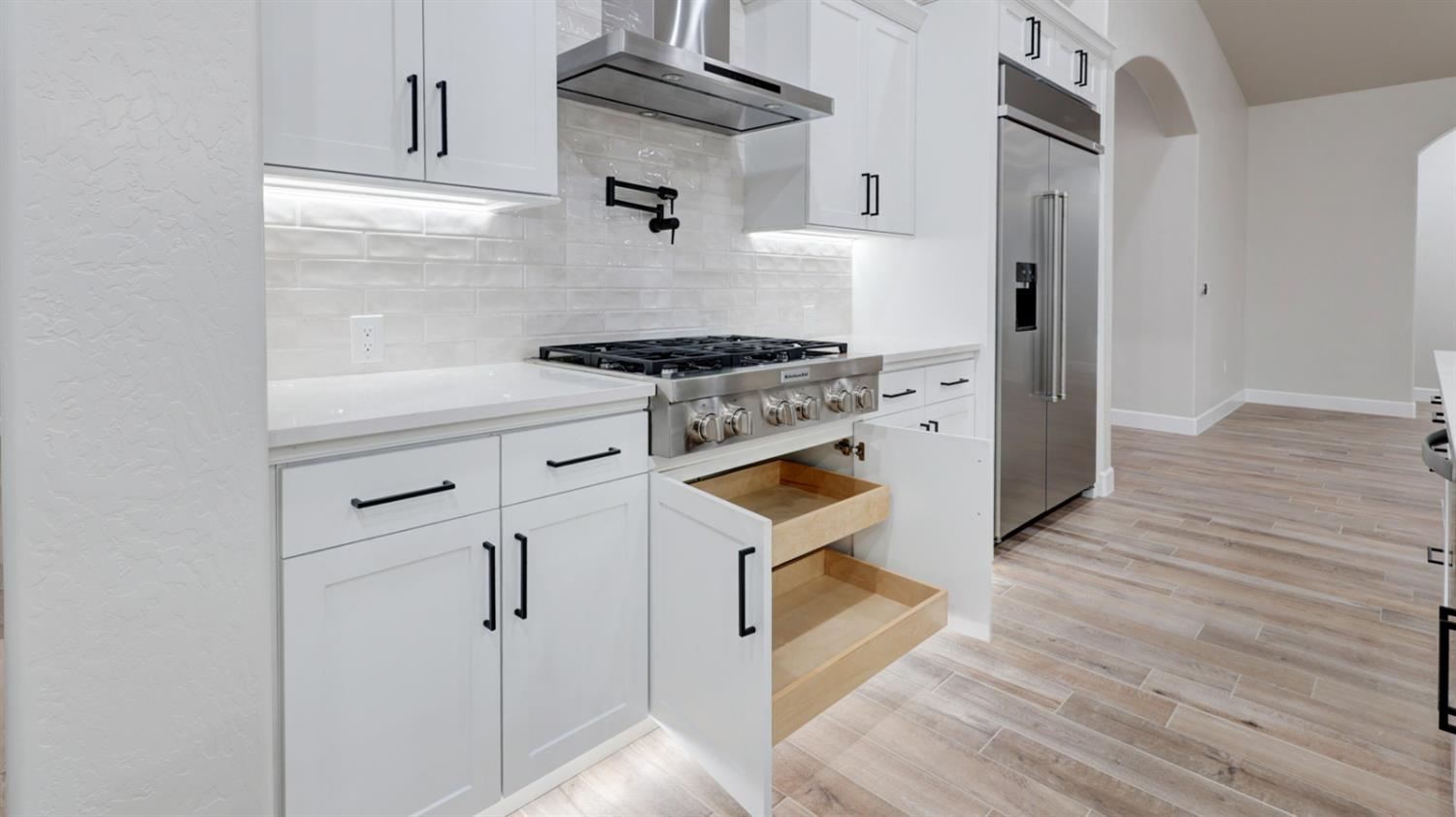 1644 N Blackwood Ave, Clovis, CA 93619