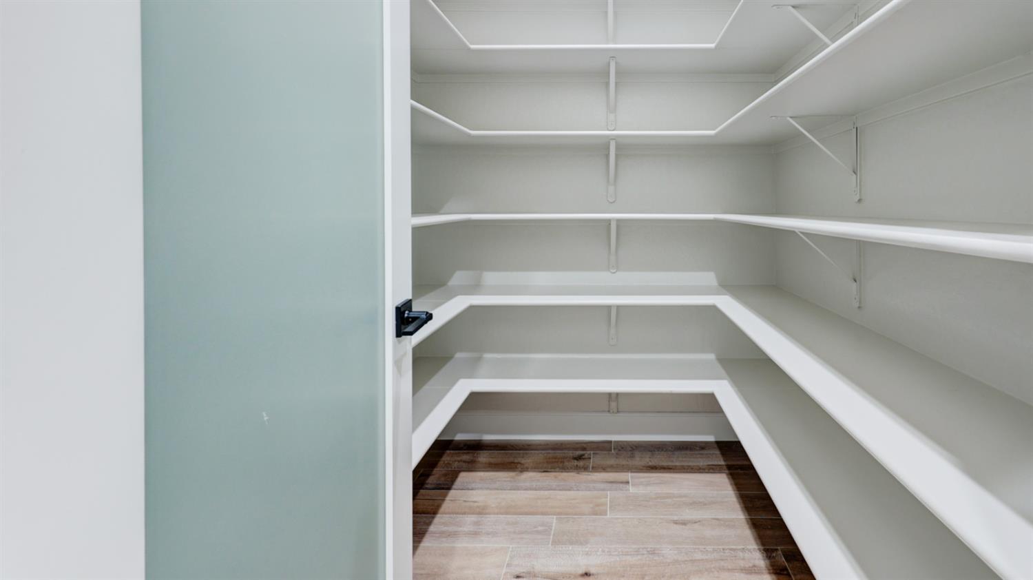 1644 N Blackwood Ave, Clovis, CA 93619