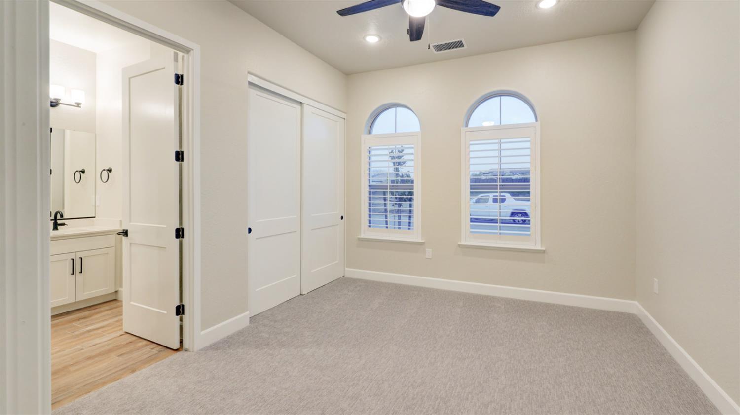 1644 N Blackwood Ave, Clovis, CA 93619