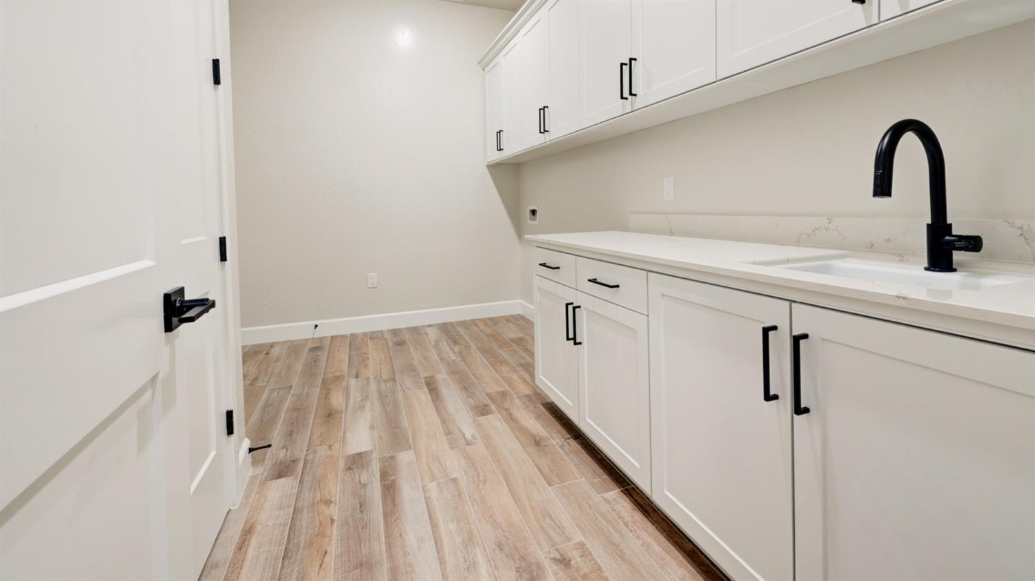 1644 N Blackwood Ave, Clovis, CA 93619