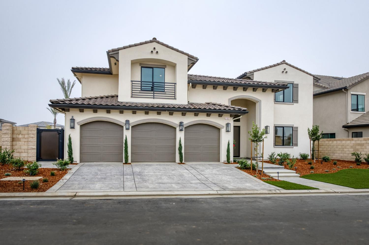 11637 N Trevino Ln, Fresno, CA 93730