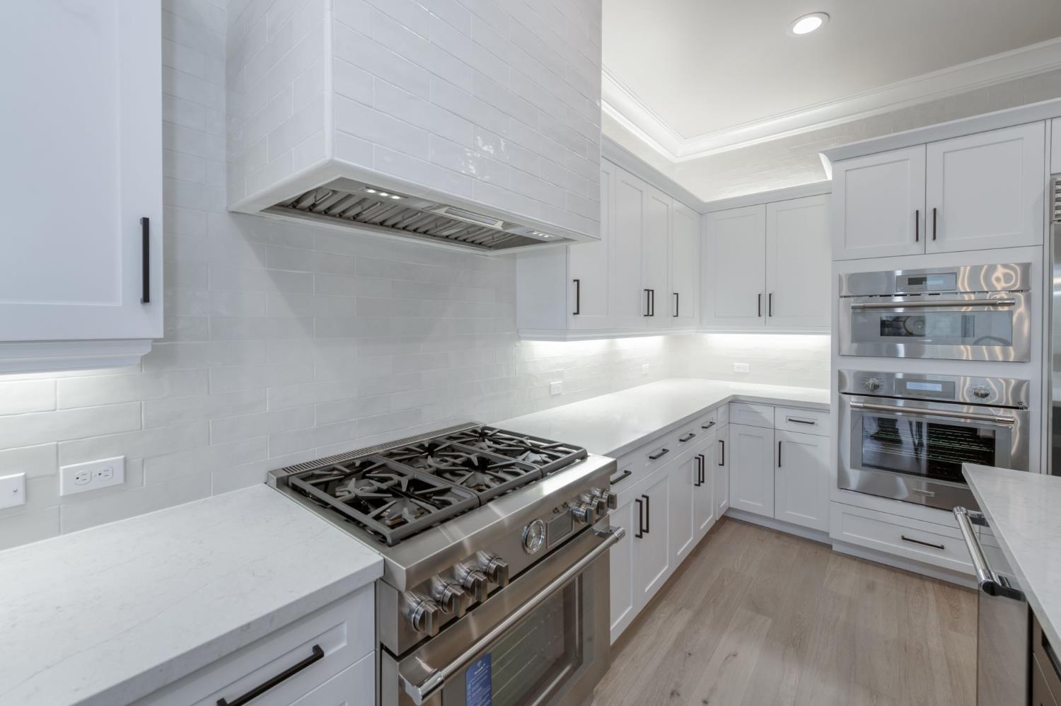 11637 N Trevino Ln, Fresno, CA 93730