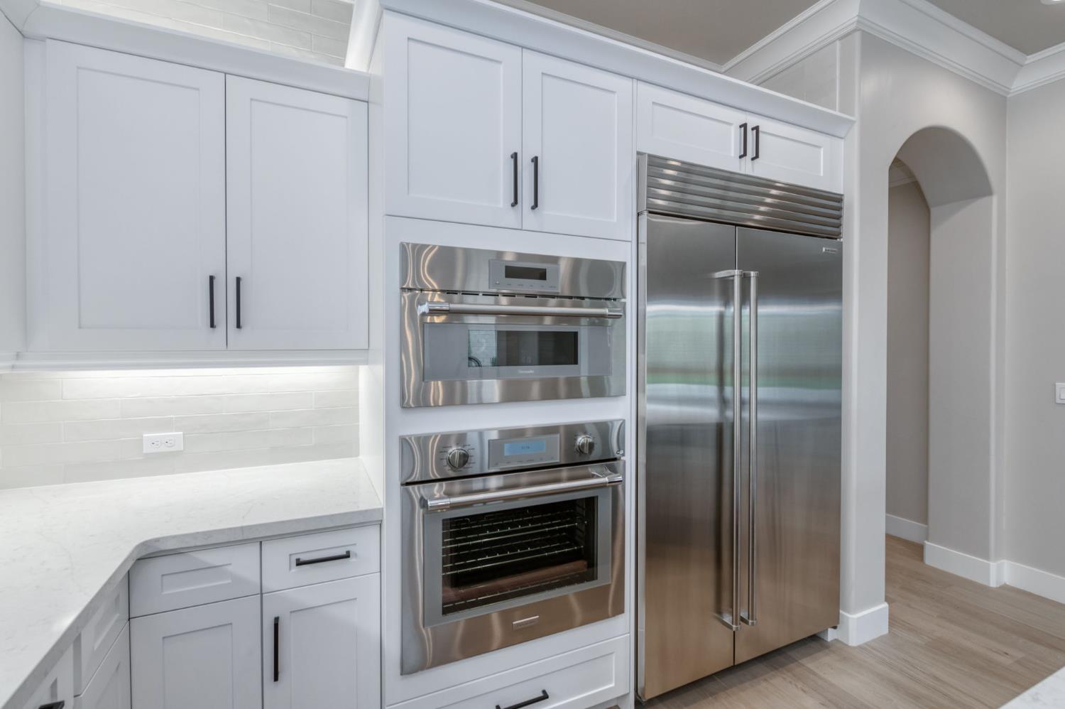 11637 N Trevino Ln, Fresno, CA 93730