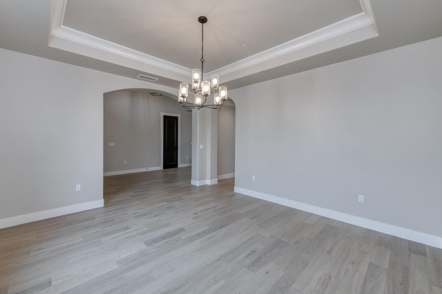 11637 N Trevino Ln, Fresno, CA 93730