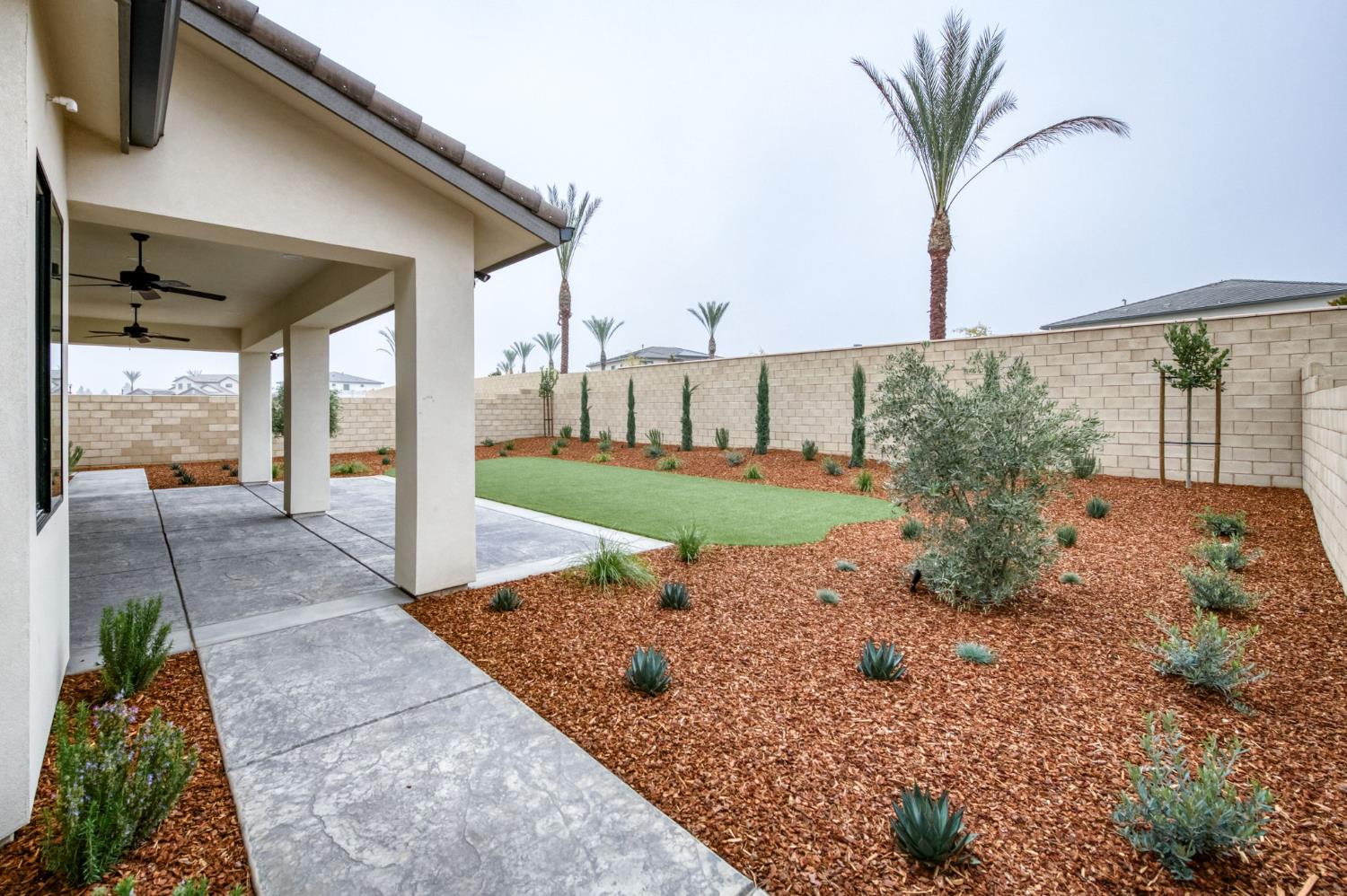 11637 N Trevino Ln, Fresno, CA 93730