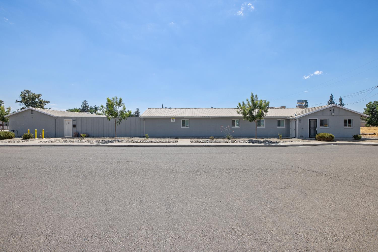 638 W Kern, Dinuba, CA 93618