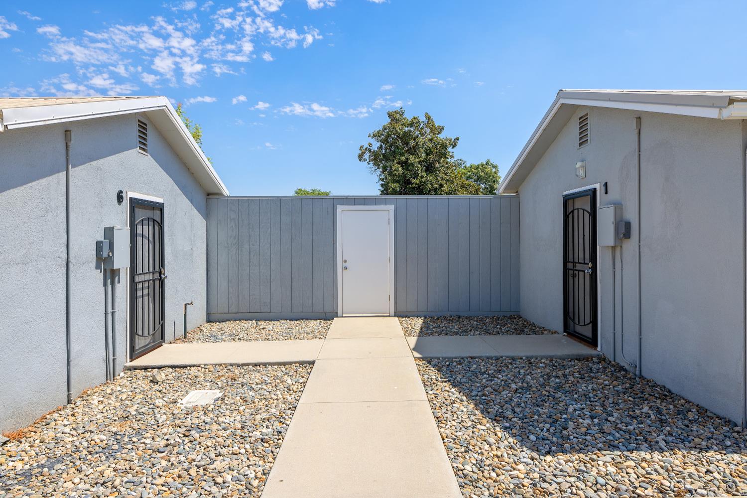 638 W Kern, Dinuba, CA 93618