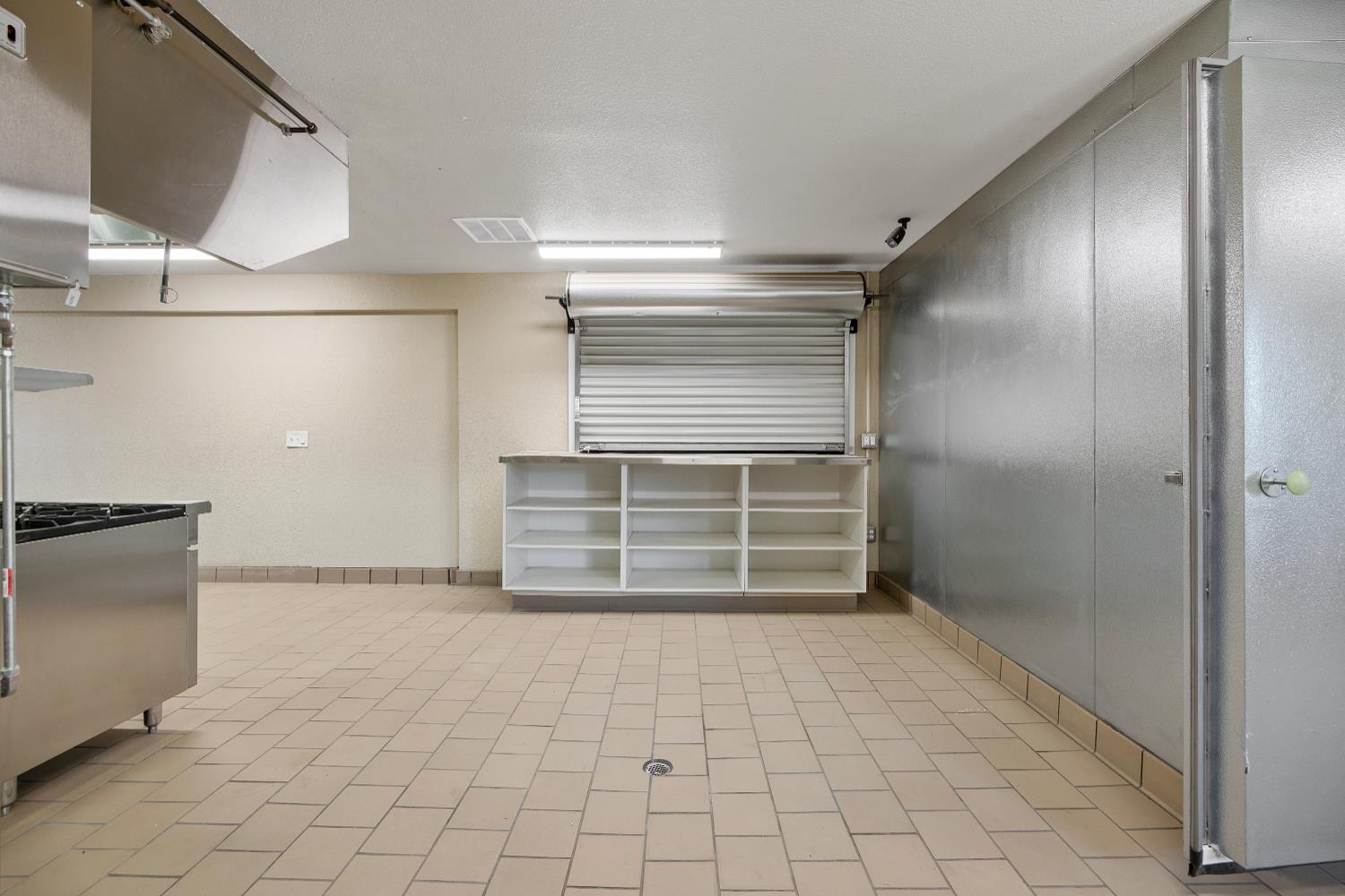 638 W Kern, Dinuba, CA 93618