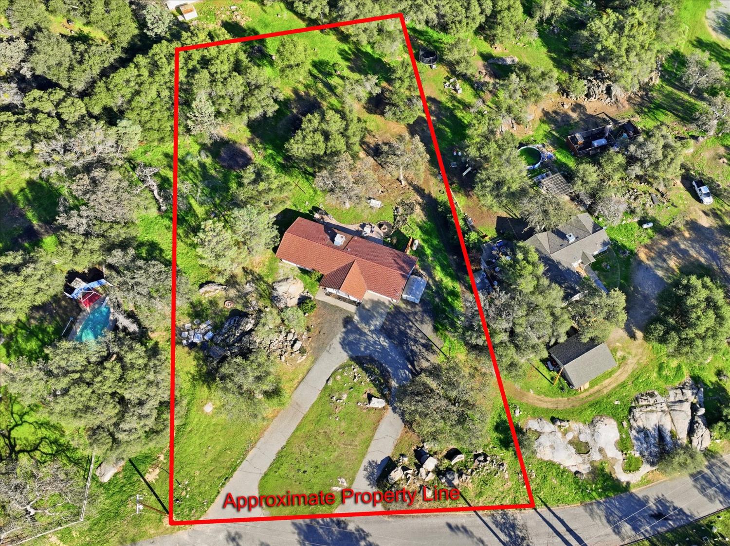 31083 Moccassin Ct, Coarsegold, CA 93614