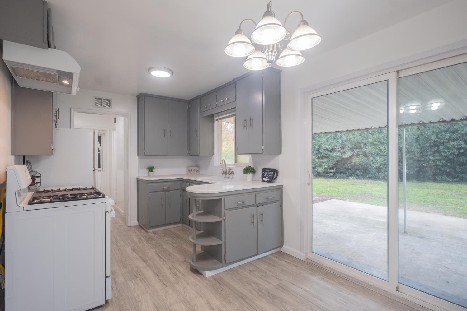 4065 N Eddy Ave, Fresno, CA 93727