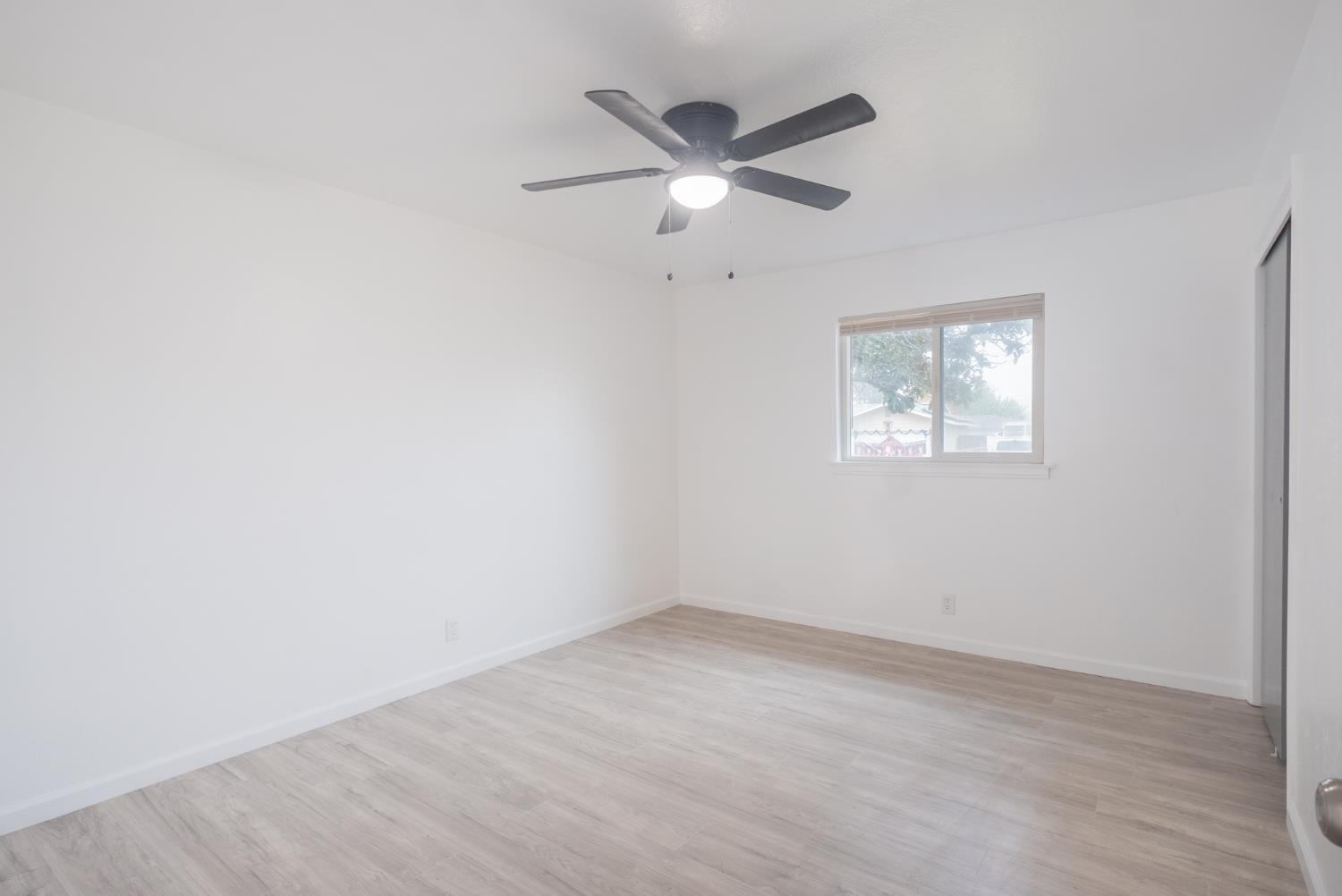 4065 N Eddy Ave, Fresno, CA 93727