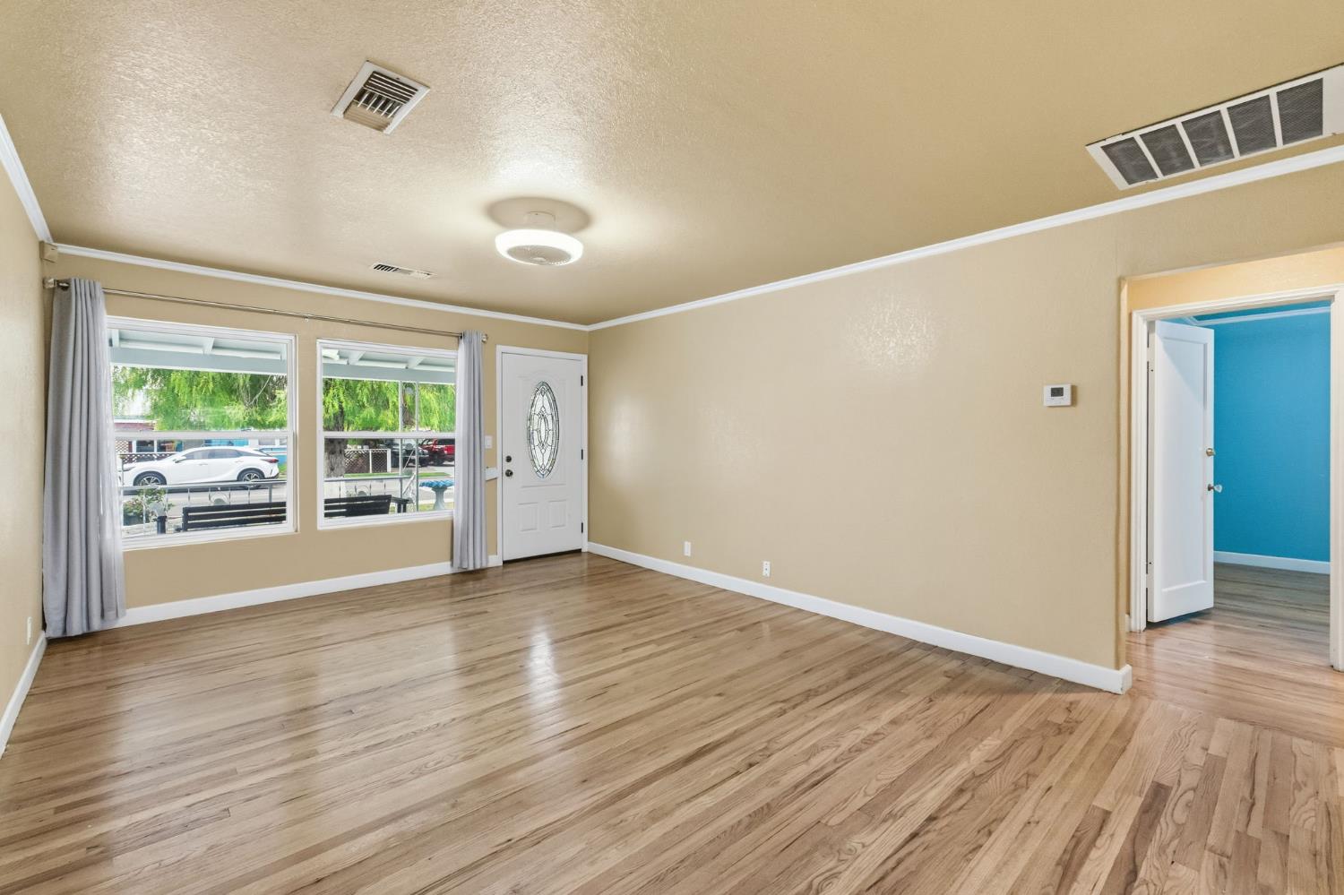 1329 E Princeton Ave, Fresno, CA 93704