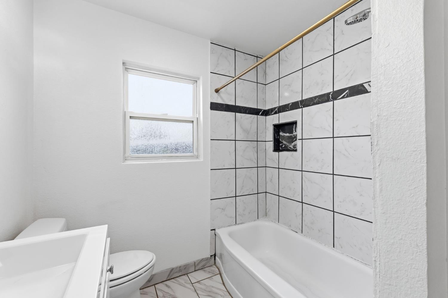 1329 E Princeton Ave, Fresno, CA 93704