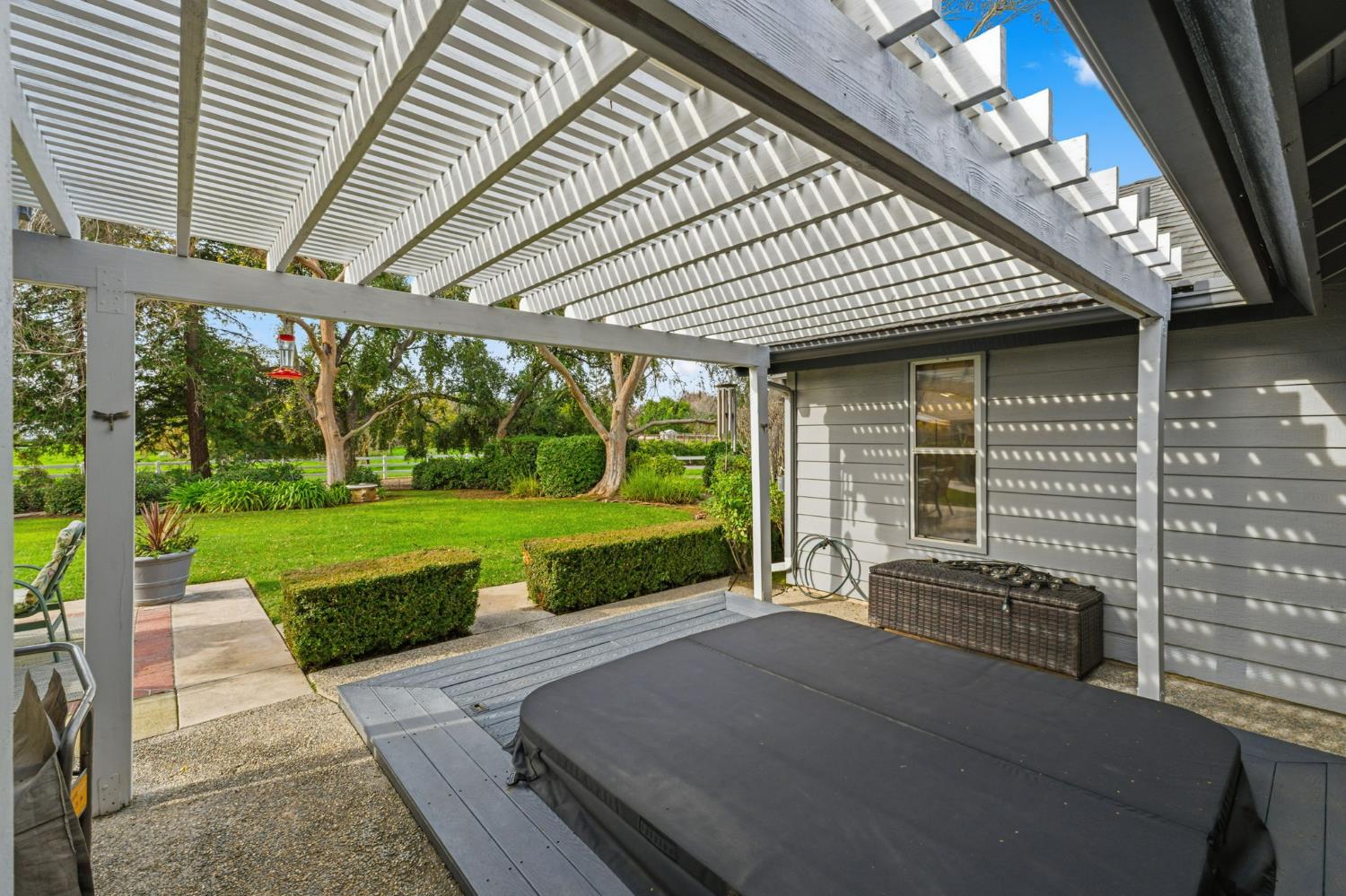 5355 Poinsetta Ave, Clovis, CA 93619