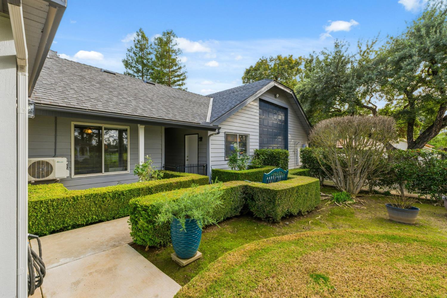 5355 Poinsetta Ave, Clovis, CA 93619