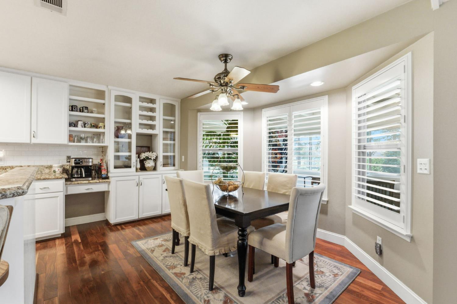 5355 Poinsetta Ave, Clovis, CA 93619